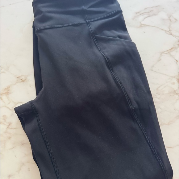 Lululemon Align High-Rise 25” leggings with pockets, Navy, Size 8. Very lt wear. - Picture 3 of 3